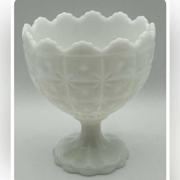 Vintage Napco 1185 Milk Glass Candy Dish - Picture 2 of 5